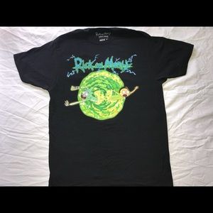 A black rick and morty shirt!!!